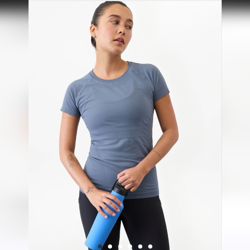 Athleta Momentun Seamless Tee